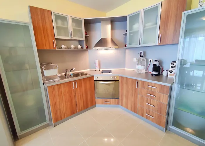 1min From The 65sq M Ap *